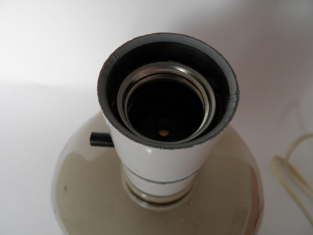 Pöytälampunjalka Arabia MYYTY - Image 4