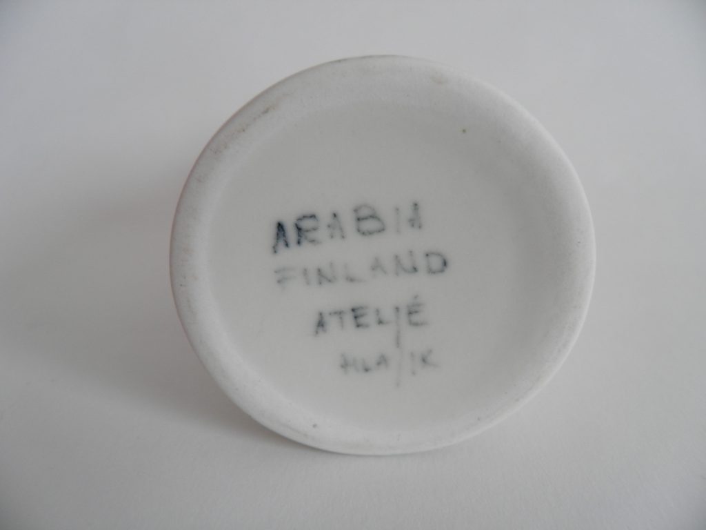 Käsinmaalattu maljakko, Hilkka-Liisa Ahola  MYYTY - Image 3