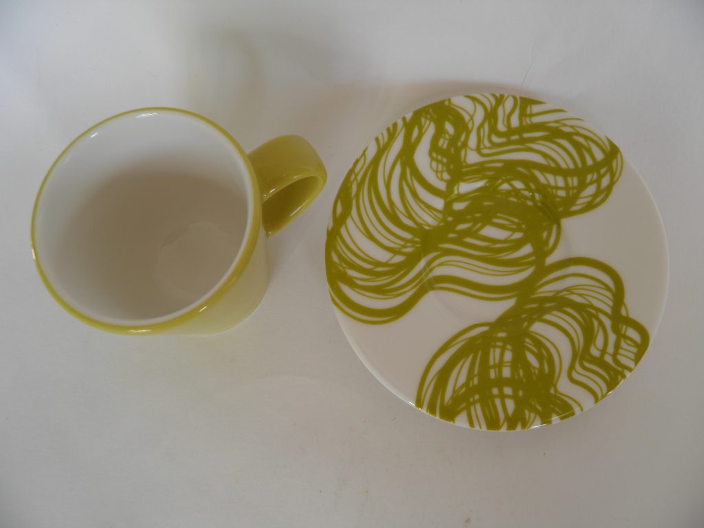 Espressokuppi ja lautanen keltainen Iittala - Image 2