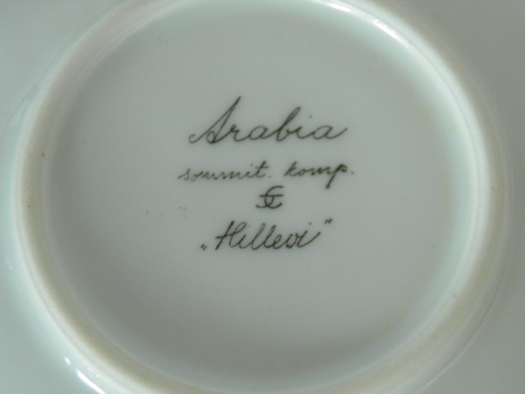Hillevi mokkakuppi ja aluslautanen Arabia - Image 4
