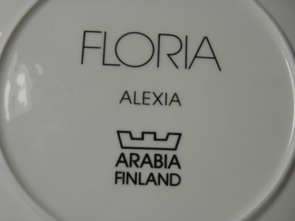 Alexia lautanen Howard Smith - Image 4
