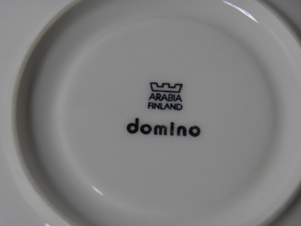 Domino teekuppi ja aluslautanen MYYTY - Image 4