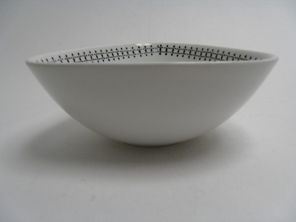 Emilia kolmiokulho Arabia - Image 3