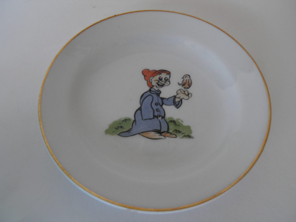 Lasten lautanen Seitsemän kääpiötä MYYTY - Image 2