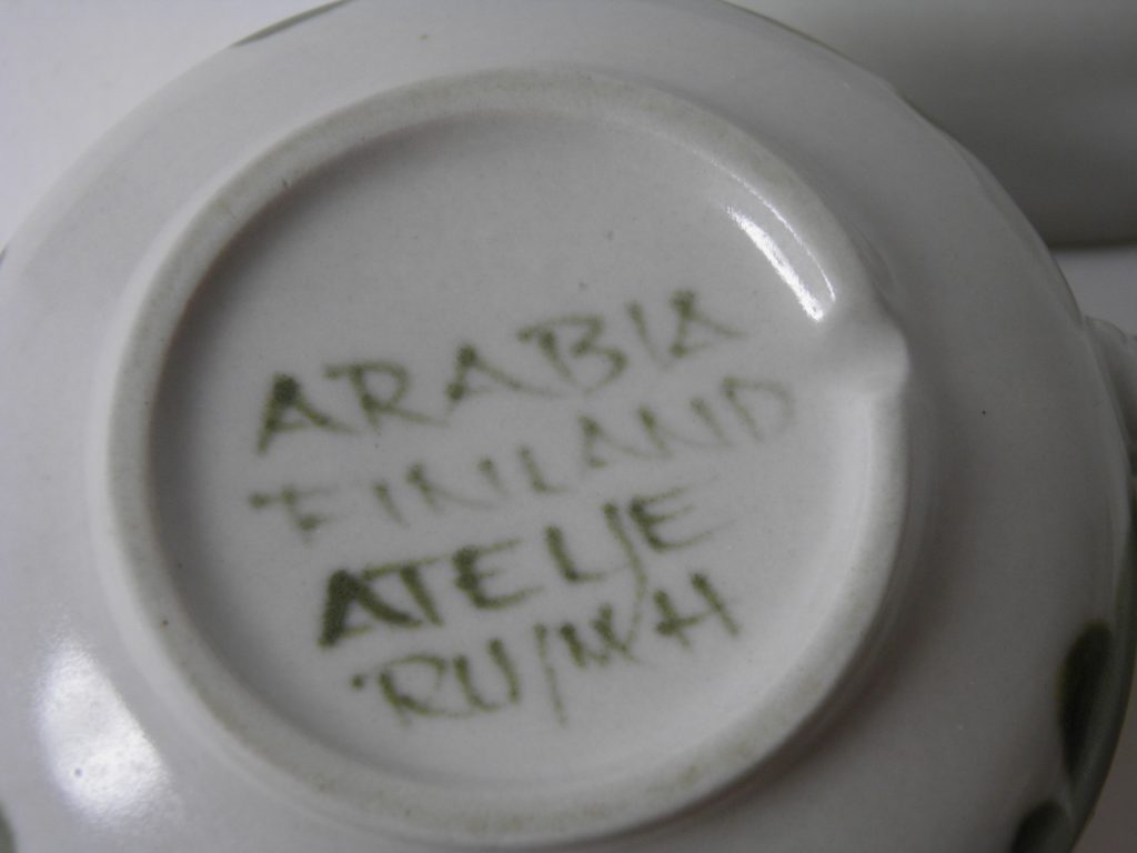 Arabia Ateljé teekuppi ja 2 lautasta MYYTY - Image 5