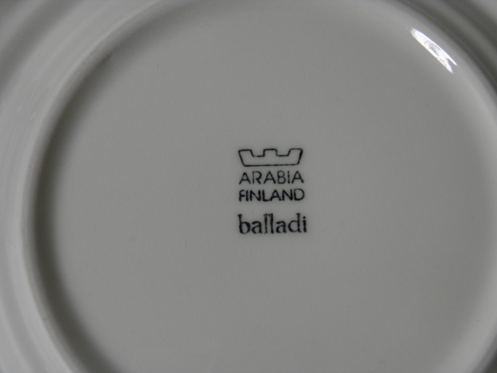 Balladi kahvikuppi ja 2 lautasta - Image 5
