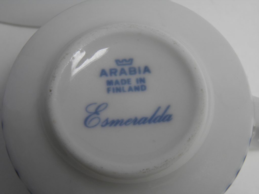 Esmeralda kahvikuppi ja 2 lautasta - Image 5