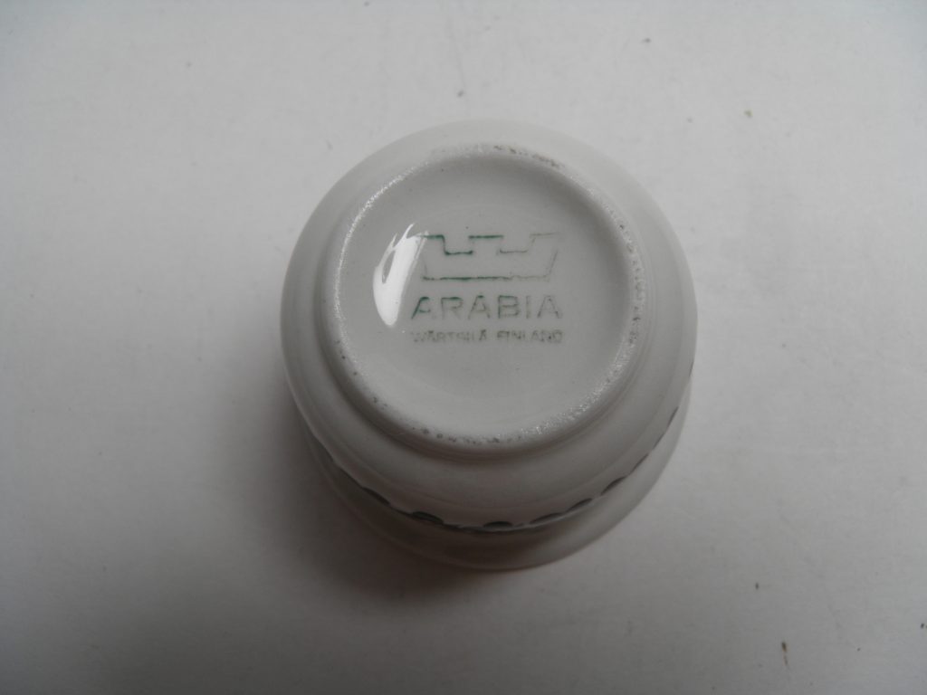 Faenza ruskeakukkainen munakuppi MYYTY - Image 3