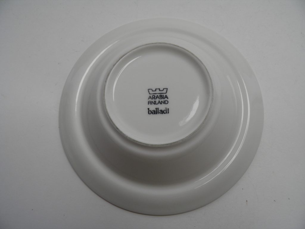 Balladi pieni keittolautanen Arabia MYYTY - Image 3