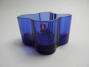 Aalto kynttilälyhty ultramariini Iittala Retronomi verkkokauppa
