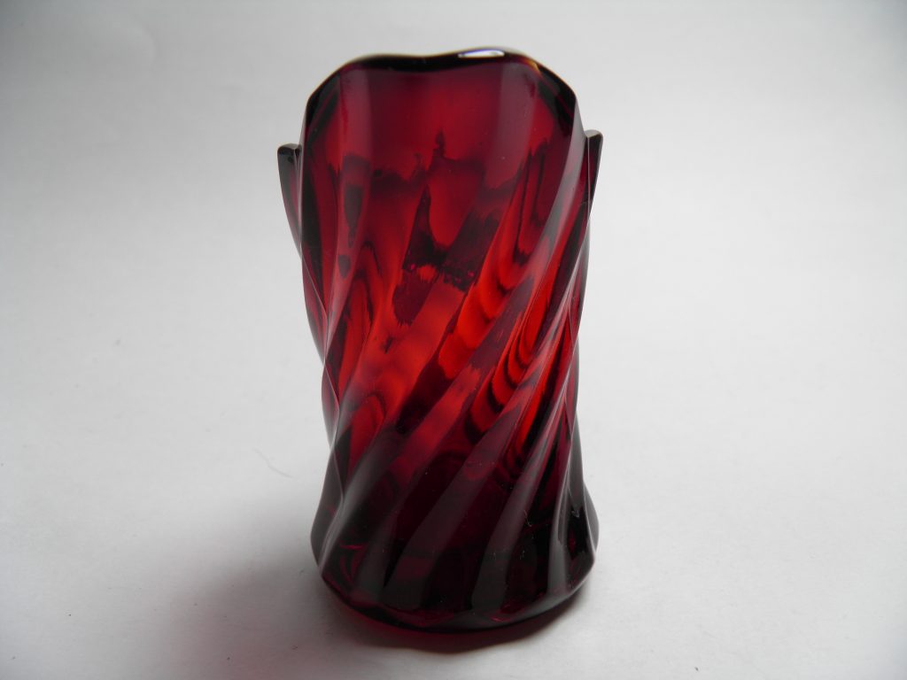 Baccarat kermakko rubiininpunainen MYYTY - Image 4