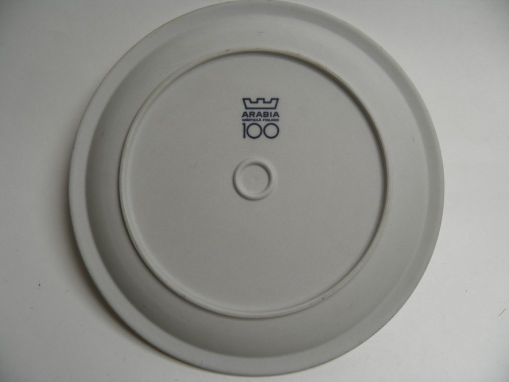 Arabia 100-vuotiskoristelautanen MYYTY - Image 3