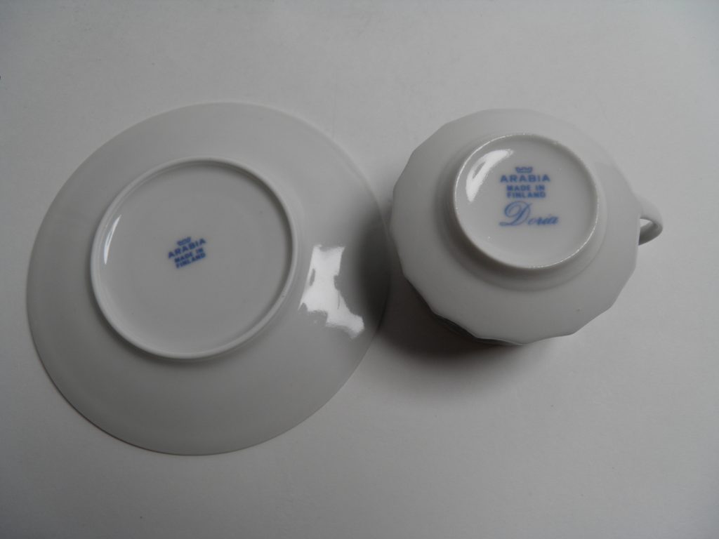 Doria kahvikuppi ja aluslautanen Arabia - Image 4