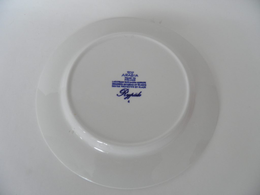 Rypäle kakkulautanen Arabia MYYTY - Image 3