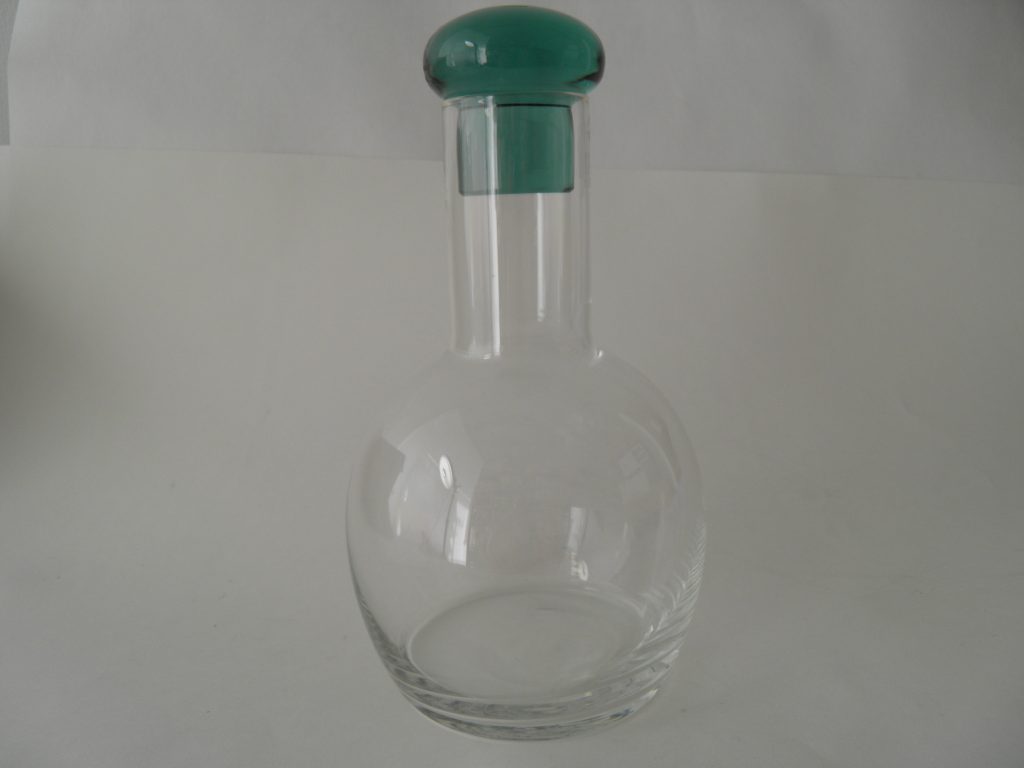 Mondo carafe green Iittala SOLD