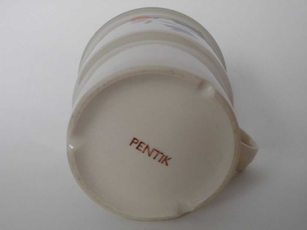 Mansikka -pinoutuva muki Pentik - Image 4