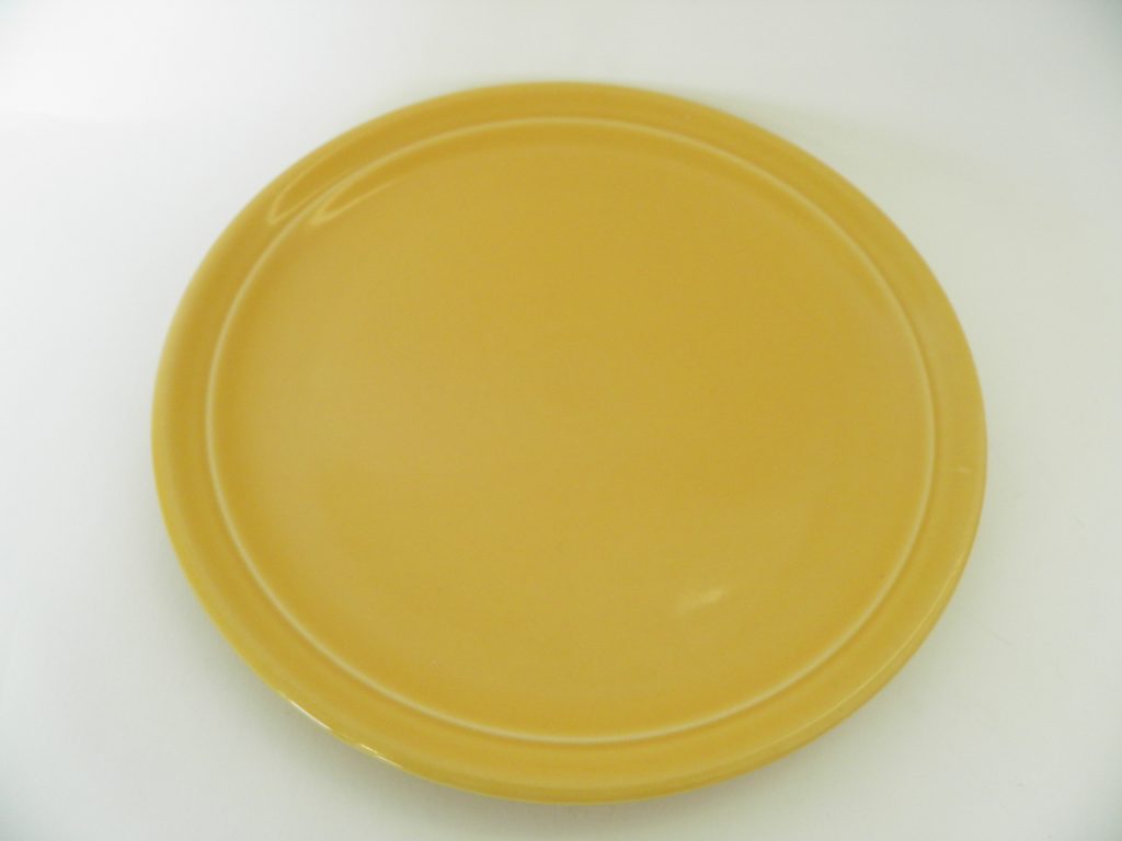 Oliivi -kakkulautanen keltainen - Image 2