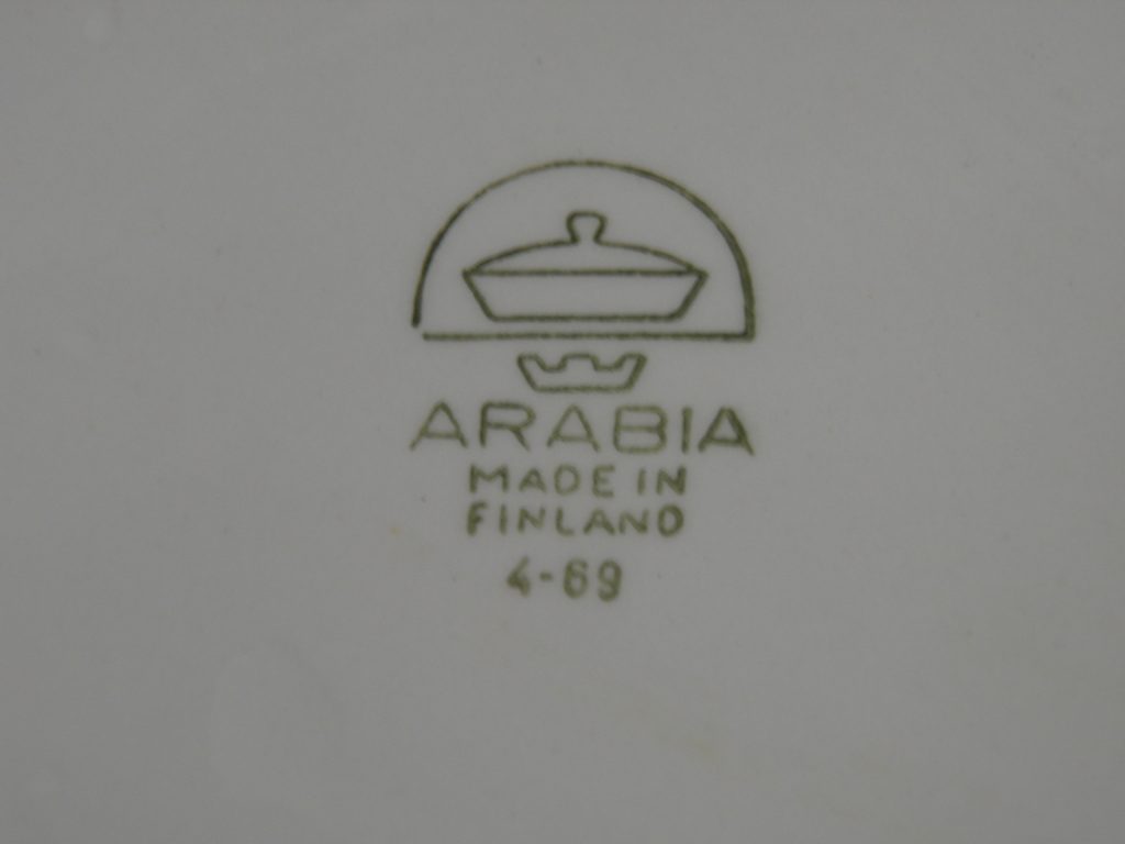 Könni suuri piirakka/tarjoiluvuoka Arabia MYYTY - Image 4