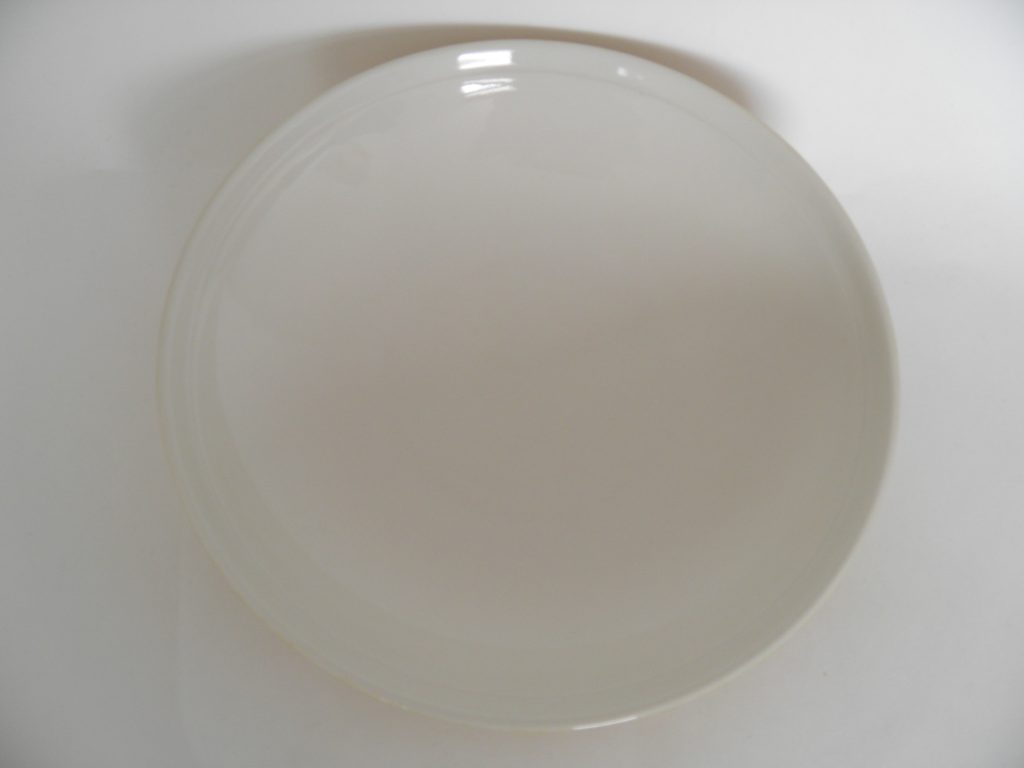 Oliivi -pastalautanen keltainen Kermansavi MYYTY - Image 2
