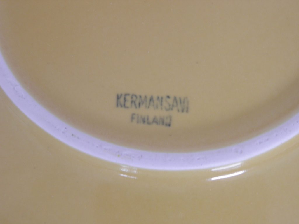 Oliivi -pastalautanen keltainen Kermansavi MYYTY - Image 4