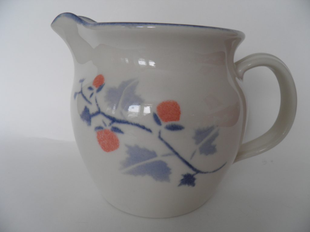 Strawberry juice jug Pentik SOLD
