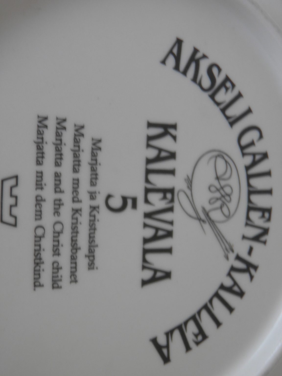 Marjatta ja Kristuslapsi seinälautanen Gallen-Kallela MYYTY - Image 4