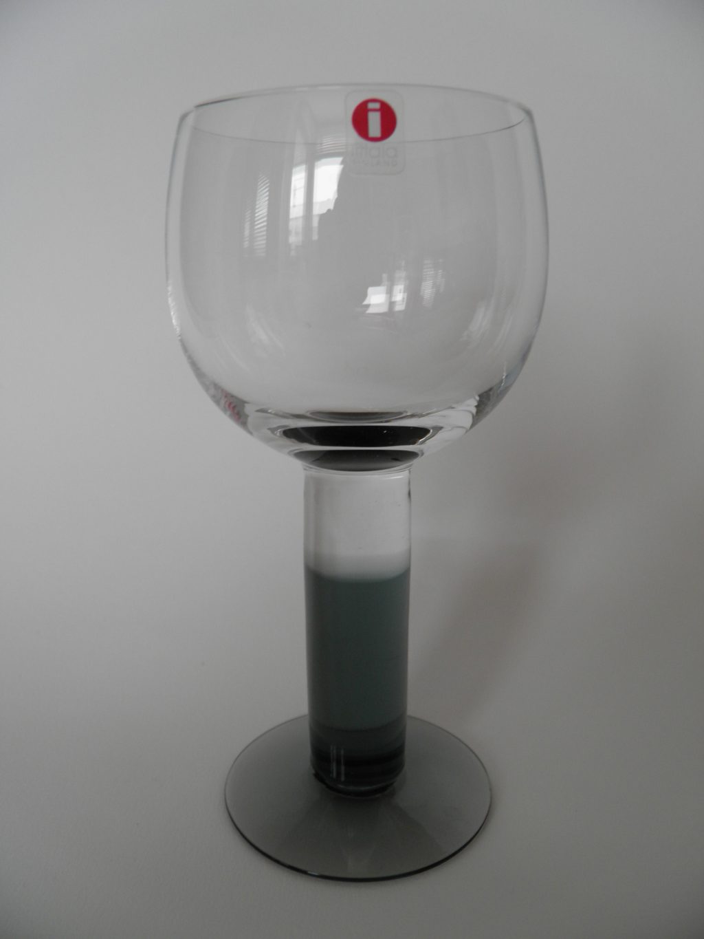Mondo valkoviinilasi harmaa Iittala