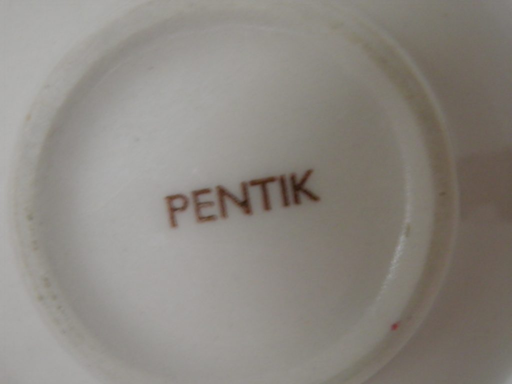 Ruusu teekuppi ja aluslautanen Pentik MYYTY - Image 5