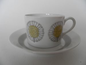 Maikki mokkakuppi Esteri Tomula Arabia MYYTY Retronomi verkkokauppa