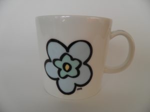 Majblomman muki 2010 MYYTY Retronomi verkkokauppa