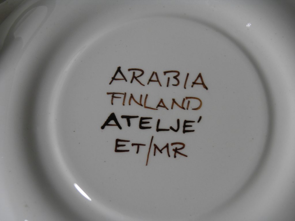 Ruskea suuri kuppi ja aluslautanen Esteri Tomula - Image 6