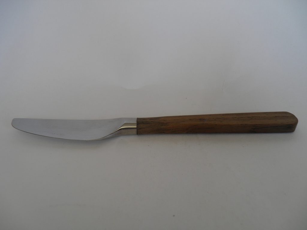 Lion de Luxe beginner's knife