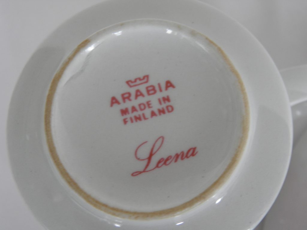Leena kahvikuppi ja aluslautanen Arabia MYYTY - Image 5