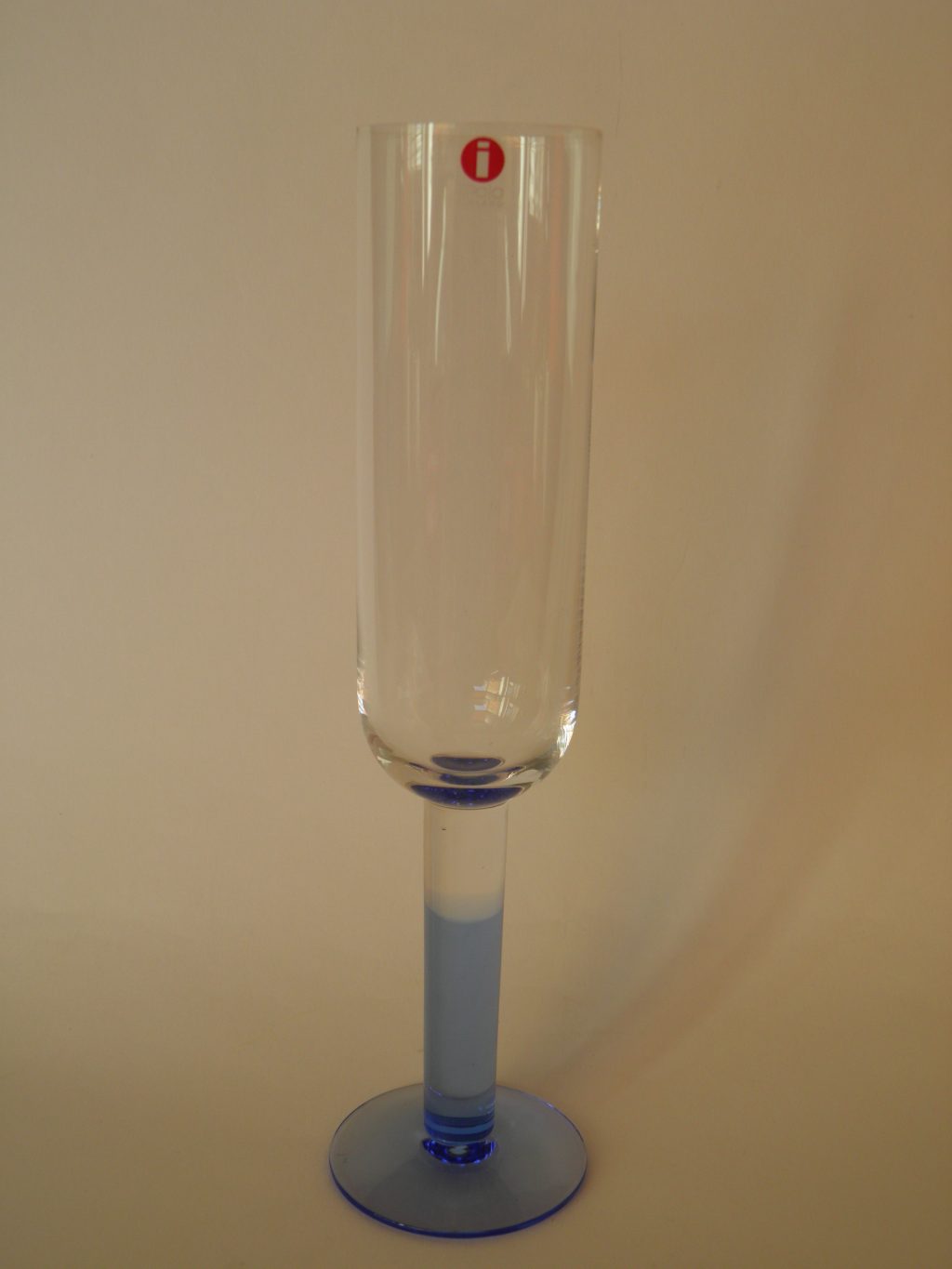 Mondo sparkling wine glass blue Iittala SOLD