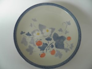 Mansikka lautanen 21 cm Pentik Retronomi verkkokauppa