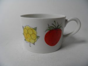 Marja mokkakuppi Esteri Tomula MYYTY Retronomi verkkokauppa