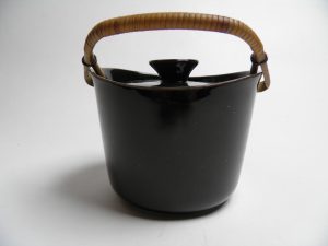 Marmeladiastia Ulla Procopé MYYTY Retronomi verkkokauppa