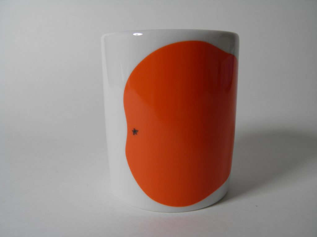 Päärynä muki oranssi Marimekko MYYTY - Image 2