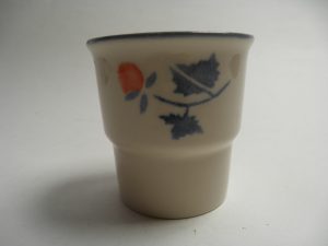 Mansikka -pikari Pentik MYYTY Retronomi verkkokauppa