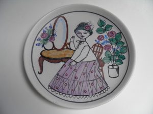 Lautanen Kupittaan savi Laila Zink MYYTY Retronomi verkkokauppa