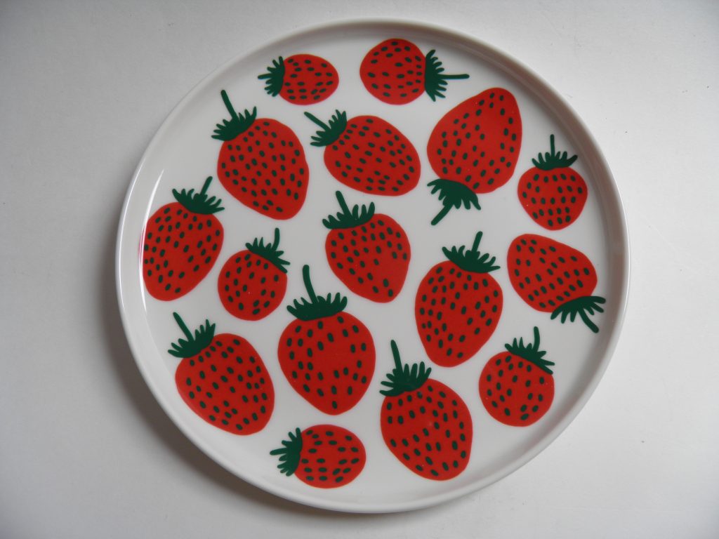 Strawberry plate Marimekko SOLD