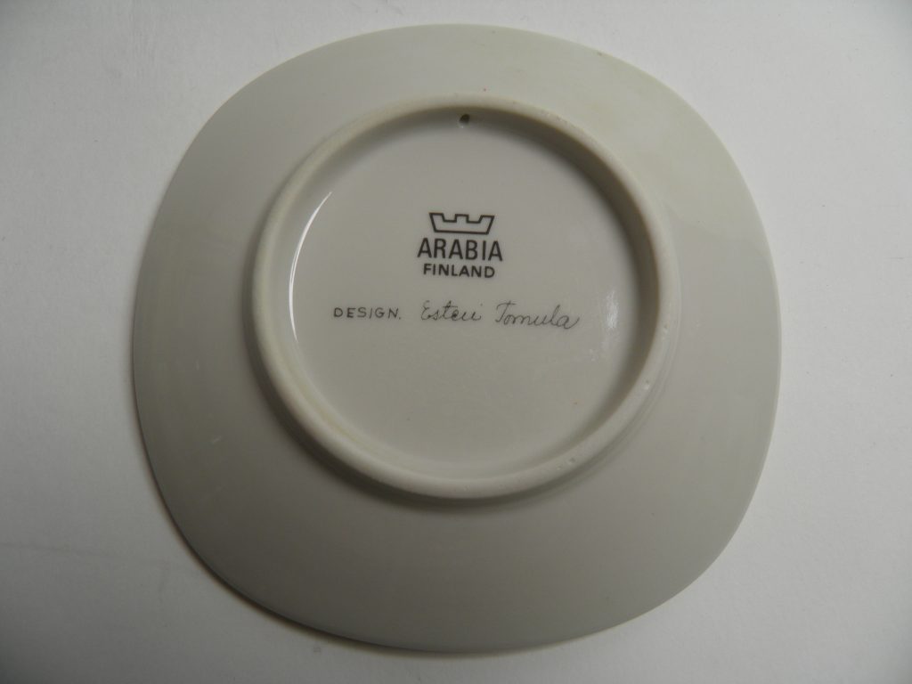 Rosa elizabeth seinälautanen - Image 2