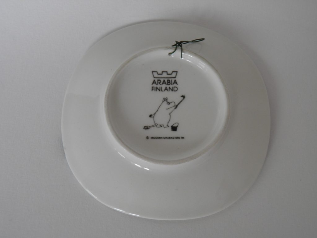 Muumi-seinälautanen Muumi Hyppymäessä Arabia MYYTY - Image 3