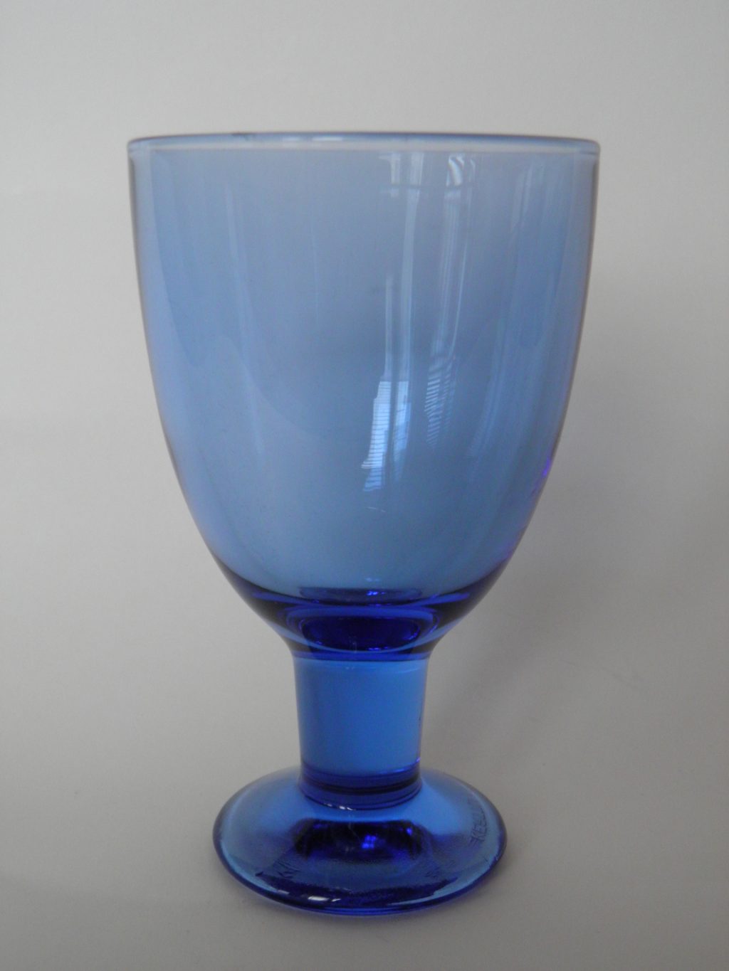 Verna -viinilasi ultramariini Iittala