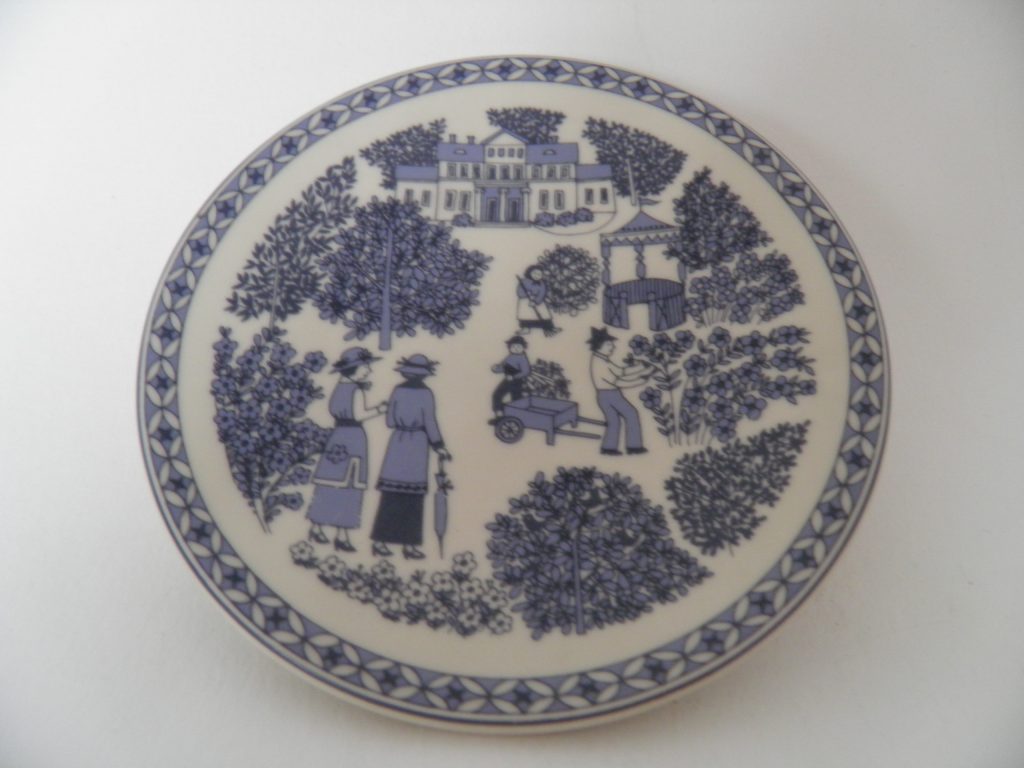 Summer wall plate Arabia Raija Uosikkinen SOLD