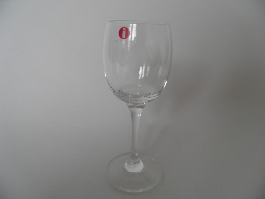 Kolibri snapsilasi Iittala