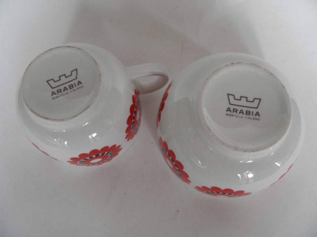 Sokerikko ja kermakko punainen kukka Arabia - Image 3