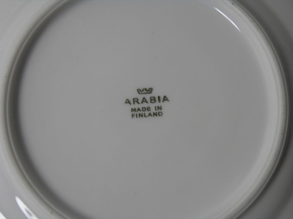 Sinikka kahvikuppi ja 2 lautasta Arabia - Image 4