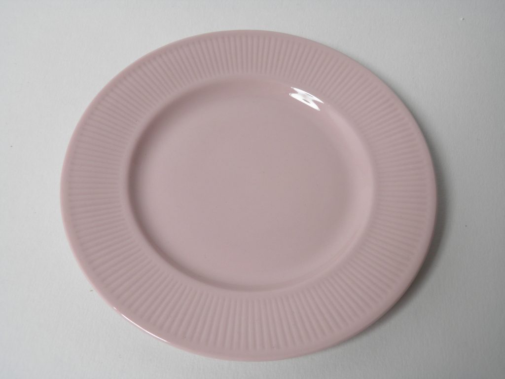 Sointu leivoslautanen rosa Arabia