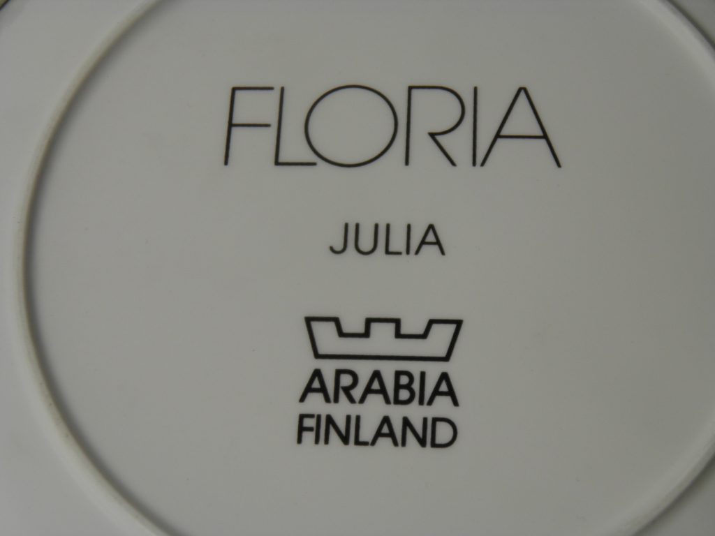 Julia lautanen Howard Smith - Image 3